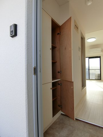 アルビヨン錦の玄関