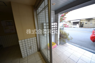 【エントランス】 | カシェット本町橋 | 落ち着いたエントランスです