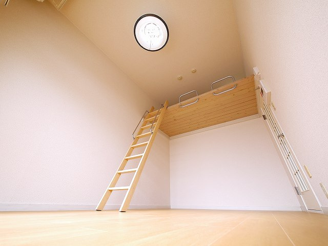 グランデ高天の洋室|ゆったりした洋室です