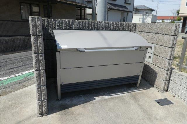 ブランコートのその他共用部分|敷地内専用ゴミステーション