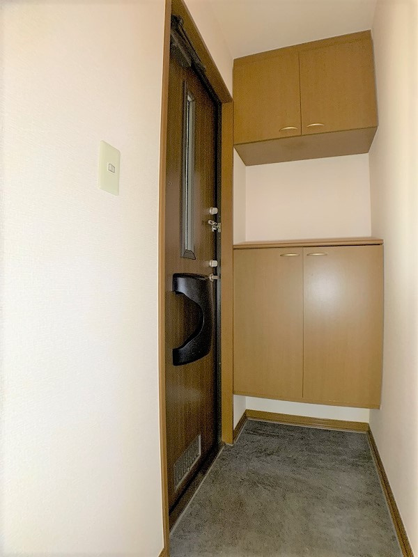 サニープレイス-ｉ　の玄関