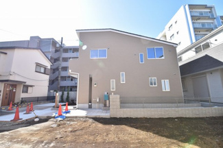 【外観】 | 現地見学や資料請求などお気軽にお問合わせ下さい
周辺環境とあわせて現地ご案内致します。
