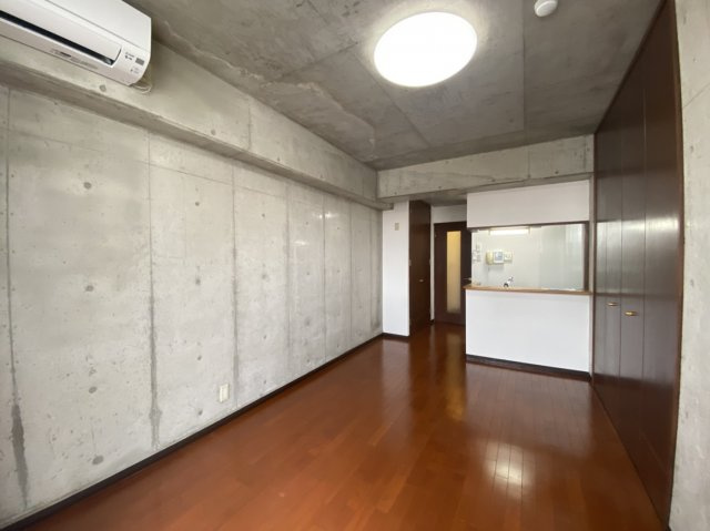 クレア新町の居間・リビング