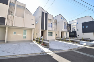 【外観】 | 現地見学や資料請求などお気軽にお問合わせ下さい
周辺環境とあわせて現地ご案内致します。