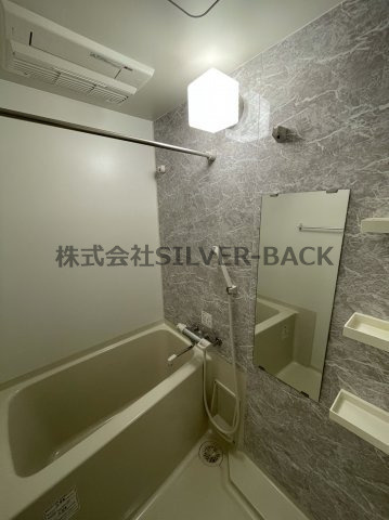 サムティ難波VIVOの浴室