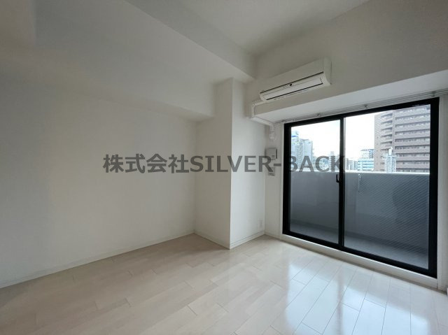 サムティ難波VIVOの居間・リビング