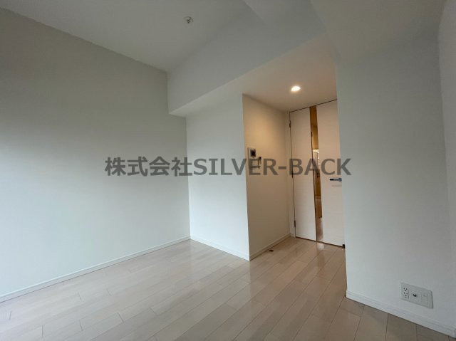 サムティ難波VIVOの洋室