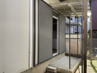 【庭】 | 小松里町藪様貸家