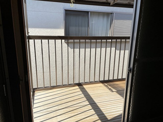 【バルコニー】 | 小松里町藪様貸家