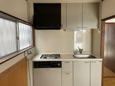 【キッチン】 | 小松里町藪様貸家