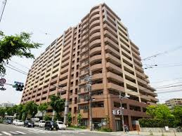 【外観】 | ライオンズガーデン千里丘 | 【現地写真】 総戸数253戸のRC造大型分譲マンションです♪