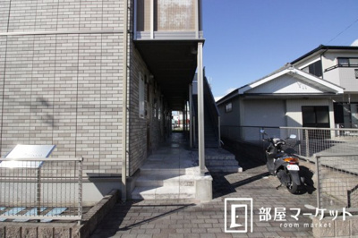 【エントランス】 | イーストパラシオン