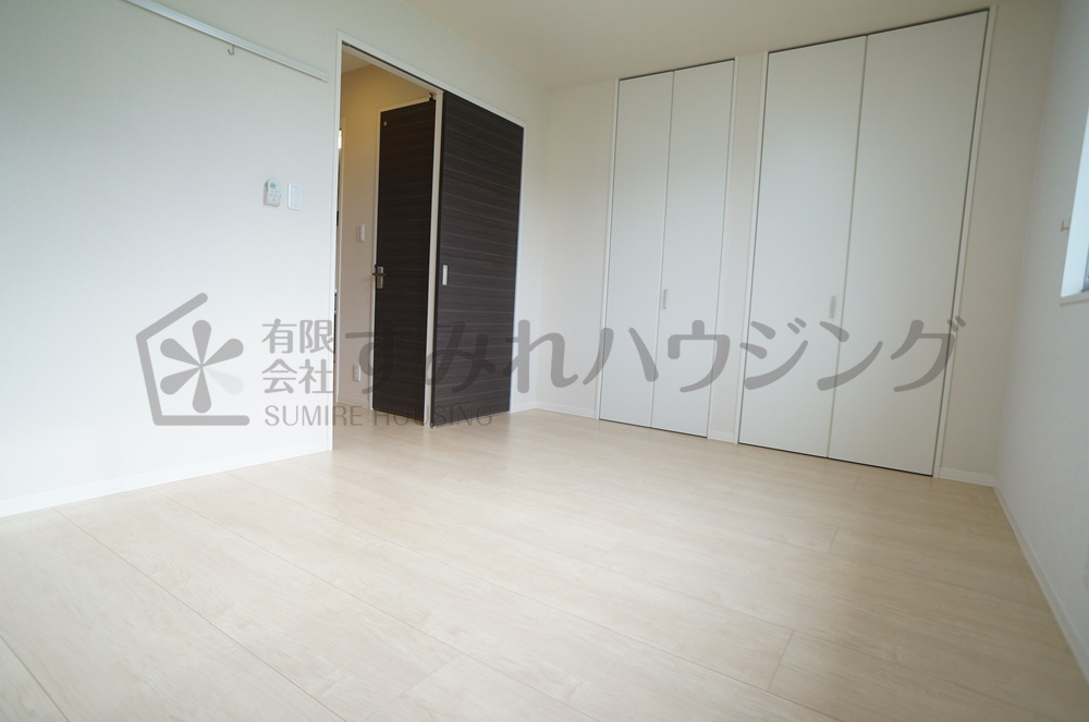 フルートの寝室|参考、同建物・類似間取りの号室