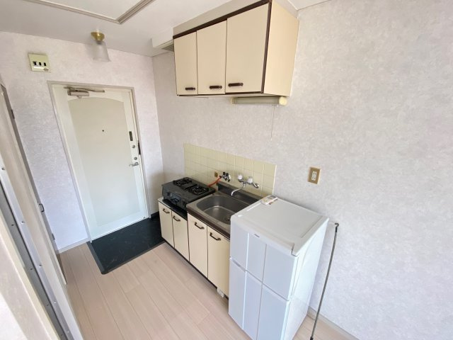 ロイヤルハイツ川西のキッチン