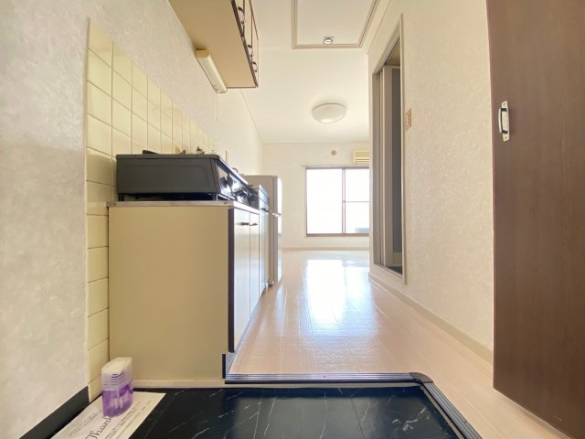 ロイヤルハイツ川西の内装