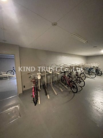 クレストフォルム大阪天満橋のその他|屋根付き駐輪場です