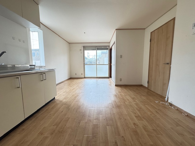 エルハイツ金剛の居間・リビング