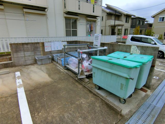 エルハイツ金剛の周辺