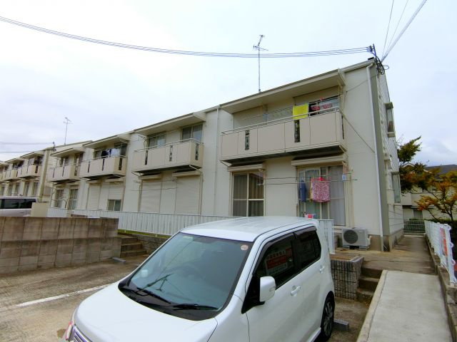 エルハイツ金剛の外観