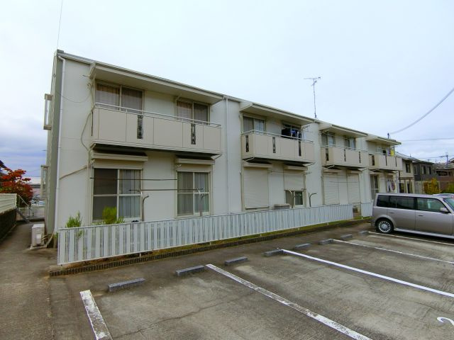 エルハイツ金剛の外観