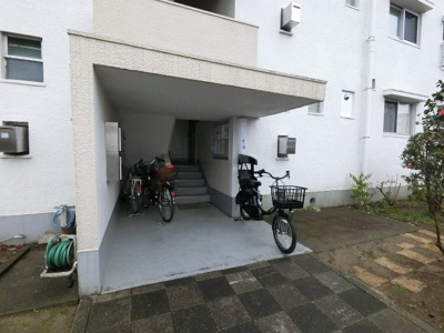 【エントランス】 | 洋光台南団地１０号棟 | エントランス部分です。