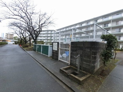 【その他共用部分】 | 洋光台南団地１０号棟 | ゴミ置場です。