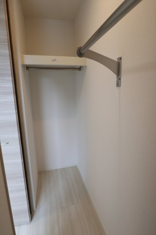 アネシス寺家A・B　A棟の収納