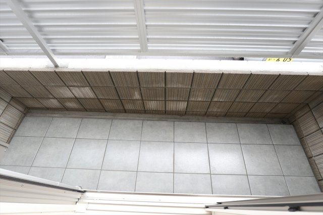 アネシス寺家A・B　A棟のバルコニー