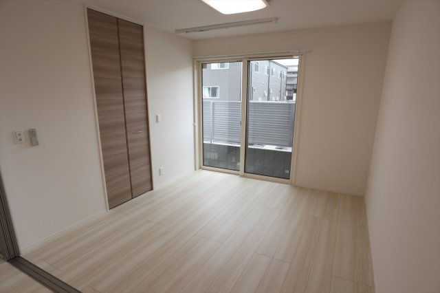 アネシス寺家A・B　A棟の寝室