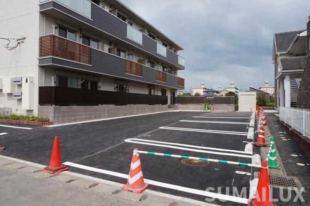 上益城郡益城町大字宮園のアパートの駐車場