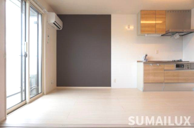 上益城郡益城町大字宮園のアパートの居間・リビング