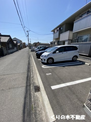 【駐車場】 | グロワール | 駐車スペースもあります