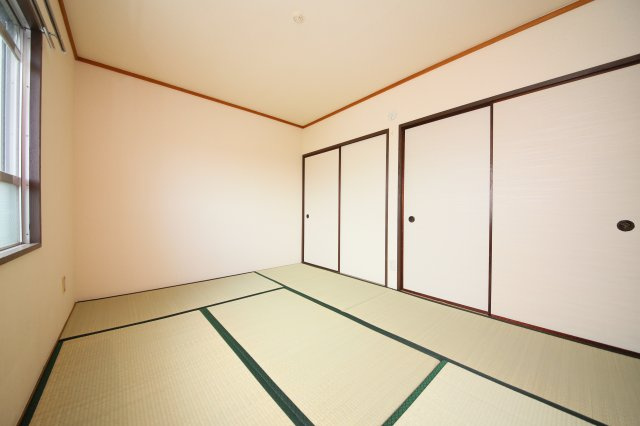 ロイヤルリリーフM&Sの和室