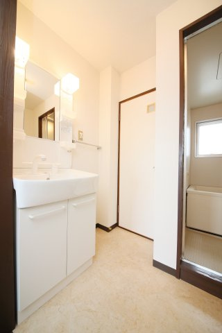 ロイヤルリリーフM&Sの独立洗面台