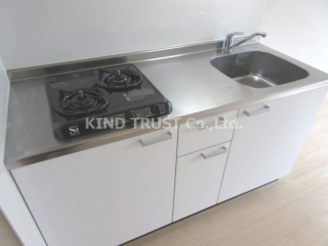 メゾン・オリビエのキッチン|コンパクトなキッチンで掃除もラクラク