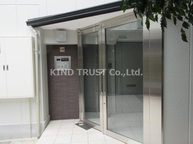 メゾン・オリビエのエントランス|建物の内部です