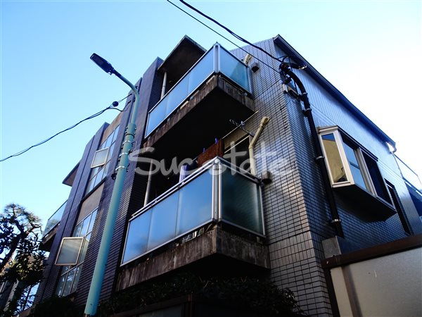 ガーデン上原マンション3の外観