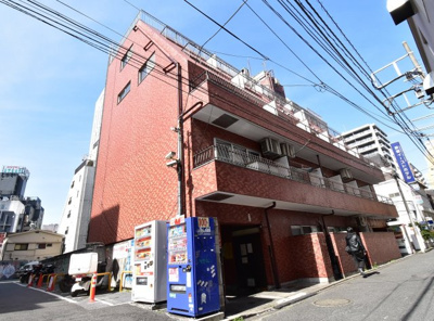 【外観】 | パレドール歌舞伎町第2 | 周辺は高い建物も少なく、陽当たり良好なマンション。