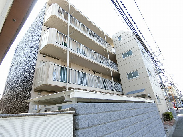 メゾン山王林の外観