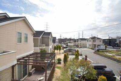 【展望】 | 小平市小川町1丁目 | 武蔵野の緑を存分に楽しめるのは、低層住宅地域ならではの眺望。夜は星空を見ながらご家族で語り合いを…