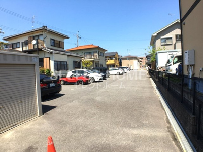 【駐車場】 | アンプルールリーブルリベルテⅡ | 駐車場完備です