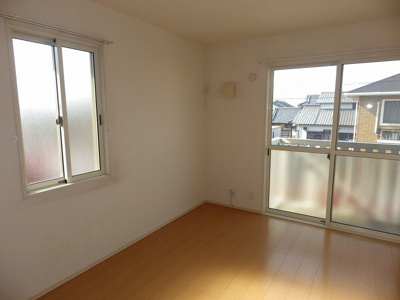 【寝室】 | リビングタウン阿倉川　H | ※同建物反転タイプお部屋