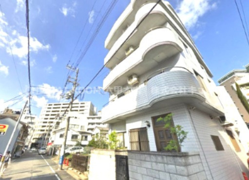 ハース本郷の外観