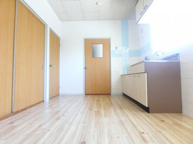 コーポ高倉台の居間・リビング