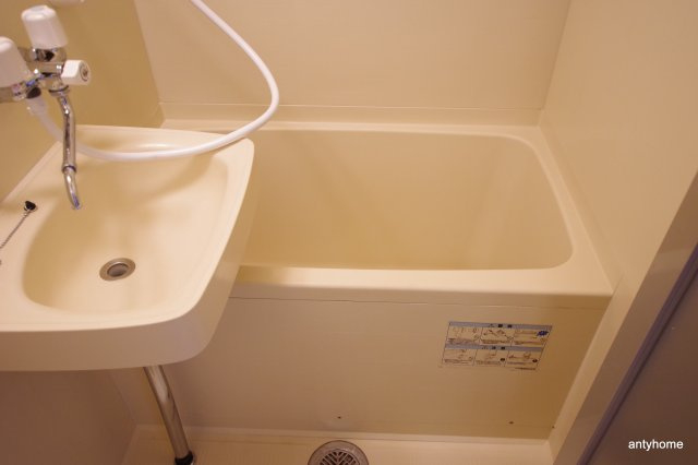 片町コート　仲介手数料無料の浴室