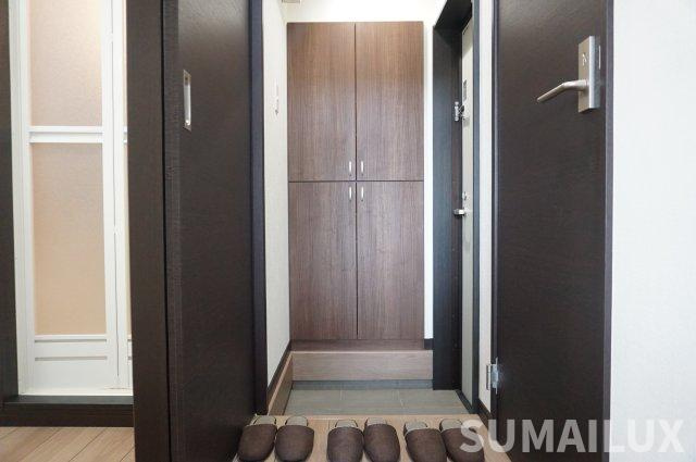 熊本市中央区琴平本町のアパートの玄関