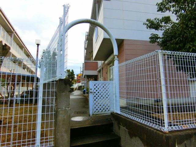 シルバーヴェリー金剛のエントランス