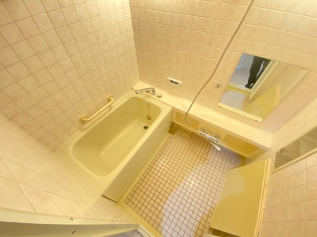 ラメール狩口Ⅲの浴室