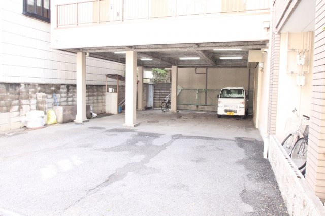 アレイＭＫⅡの駐車場