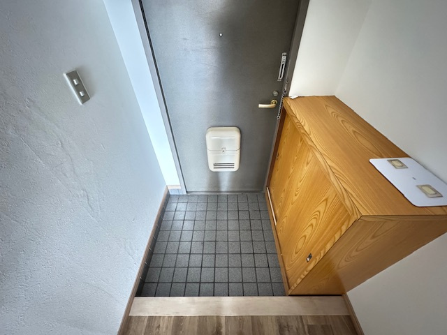 ラポール観音寺の玄関